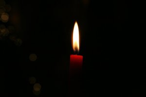 A_Candle_in_the_Dark_by_soraferret